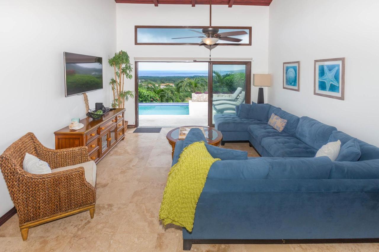 Pristine Bay Villa 1304 With Large Pool - 3 Bedroom Condo French Harbour Extérieur photo