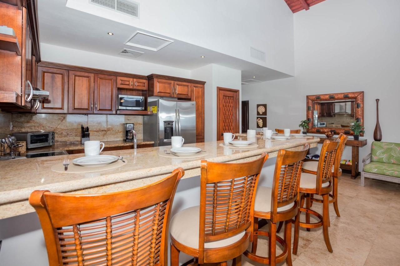 Pristine Bay Villa 1304 With Large Pool - 3 Bedroom Condo French Harbour Extérieur photo